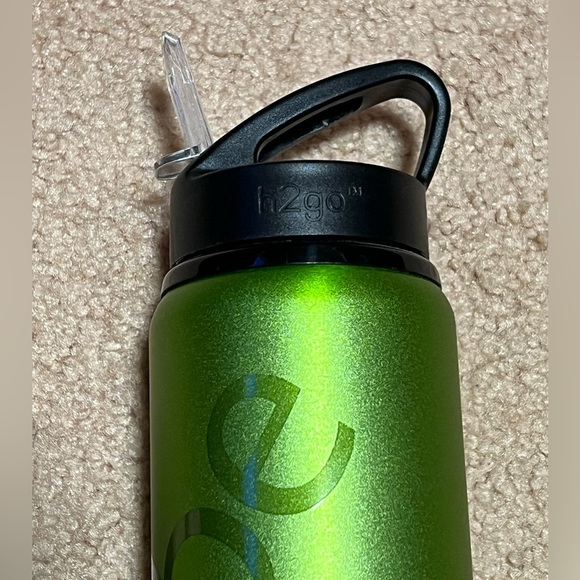 New 28oz h2go allure Aluminum Water Bottle (see photos) - Picture 2 of 4
